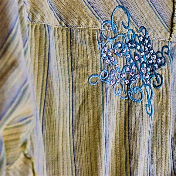 Johnny Was Olive Button Down with Floral Accents - Picture 7 of 13